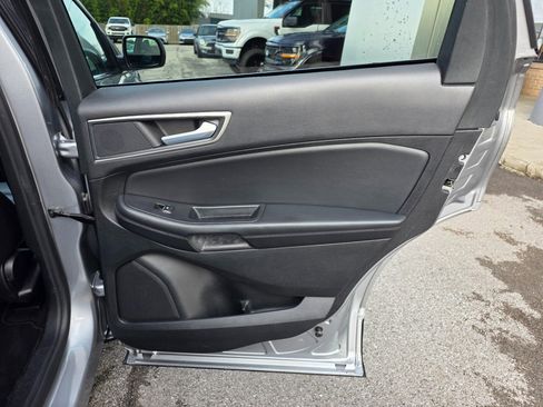 Used 2024 Ford Edge SEL image 12