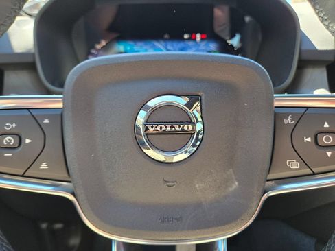 Certified 2023 Volvo C40 P8 Recharge Ultimate AWD/4WD image 23