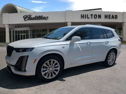 Certified 2024 Cadillac XT6 Premium Luxury w/ Technology Package FWD image 2