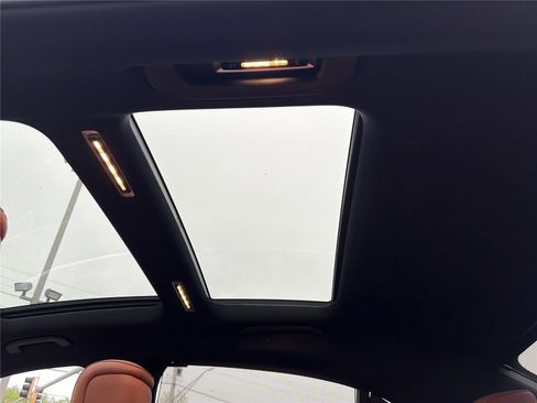 Used 2023 Mercedes-Benz S 500 4MATIC image 11