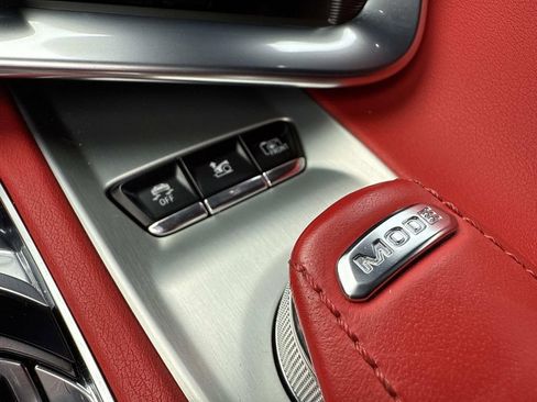 Used 2024 Chevrolet Corvette Stingray w/ Z51 Performance Package image 30