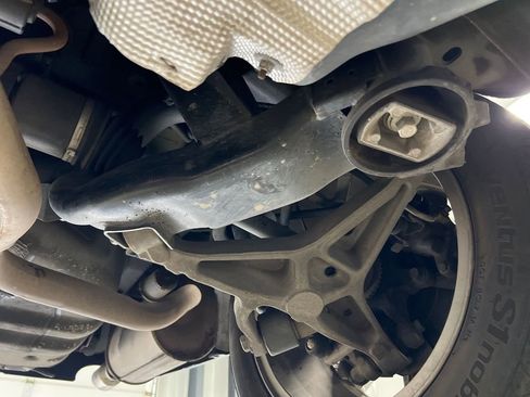 Used 2003 Ford Thunderbird image 48