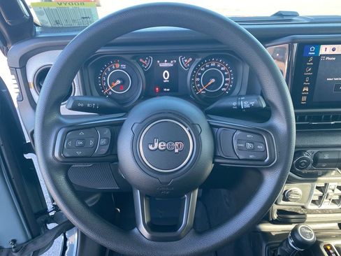 New 2026 Jeep Gladiator Sport AWD/4WD image 15