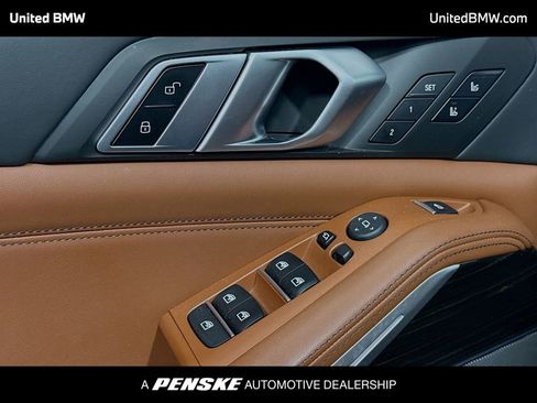 Used 2023 BMW X5 M50i w/ Executive Package image 3