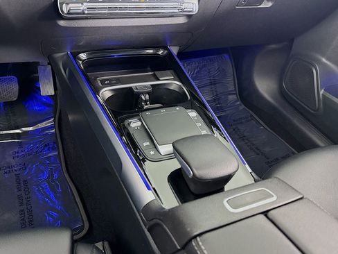 Certified 2022 Mercedes-Benz GLB 250 image 6