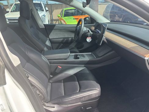 Used 2022 Tesla Model Y Performance image 20