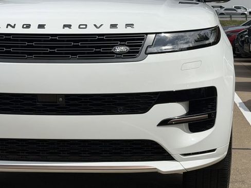 Used 2025 Land Rover Range Rover Sport Dynamic SE AWD/4WD image 9