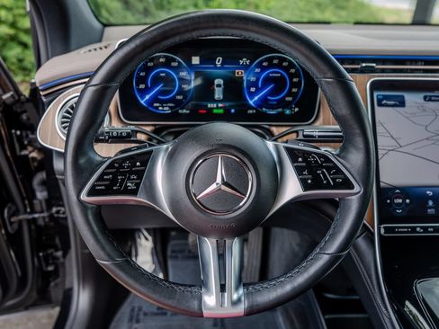 Used 2023 Mercedes-Benz EQE 350+ SUV image 5
