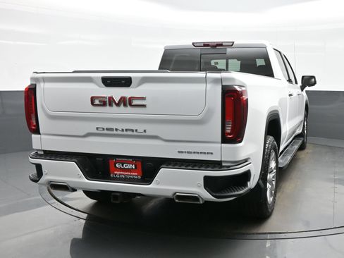 Used 2023 GMC Sierra 1500 Denali w/ Technology Package AWD/4WD image 5