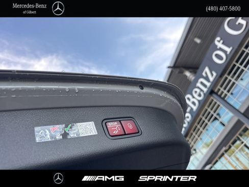 New 2026 Mercedes-Benz GLC 300 image 8