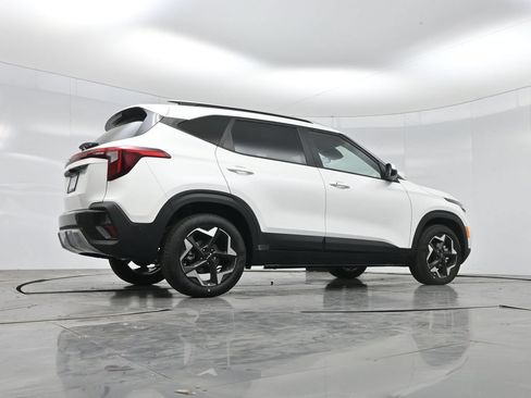 New 2026 Kia Seltos S FWD image 56