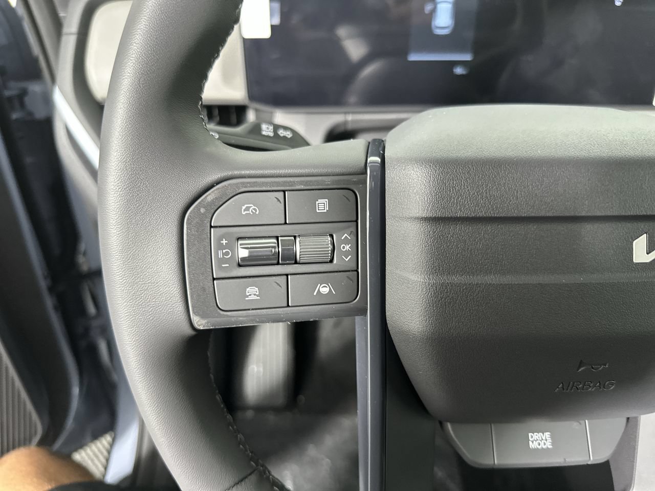 New 2027 Kia Seltos S FWD image 6