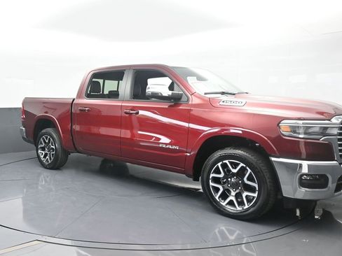 Used 2025 RAM 1500 Laramie image 8