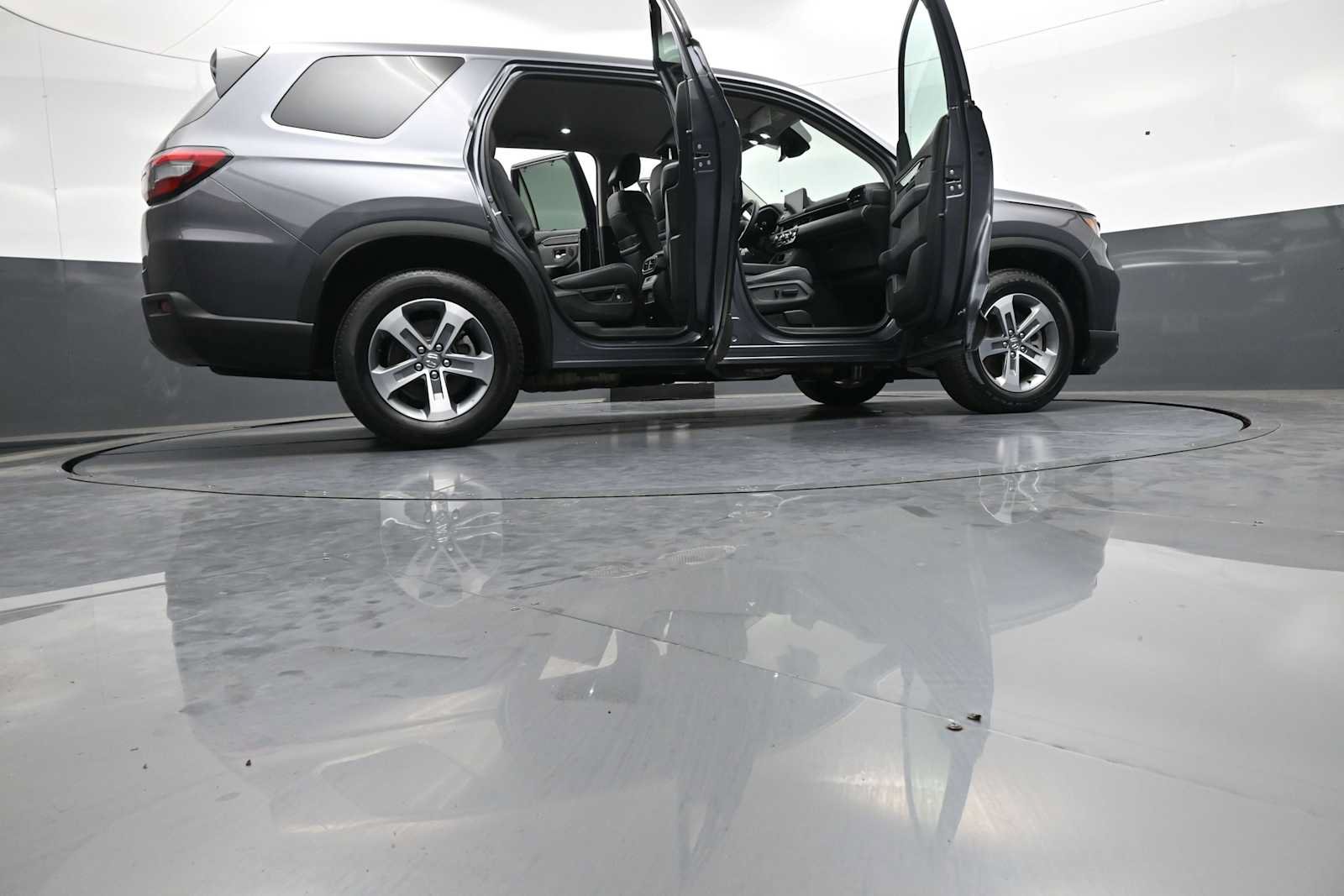 Used 2023 Honda Pilot EX-L image 49