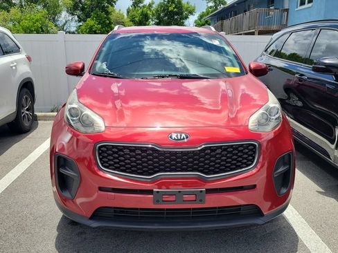 Used 2019 Kia Sportage LX w/ Option Group 017 FWD image 4
