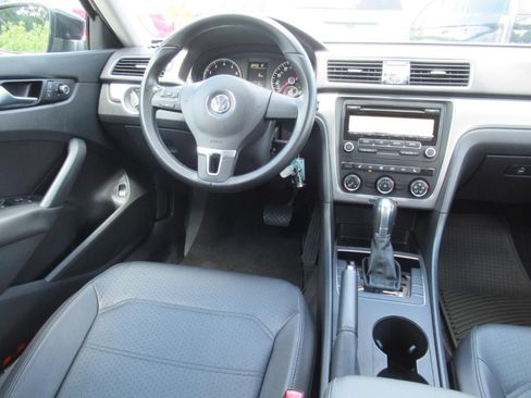 Used 2015 Volkswagen Passat 1.8T Wolfsburg Edition FWD image 12