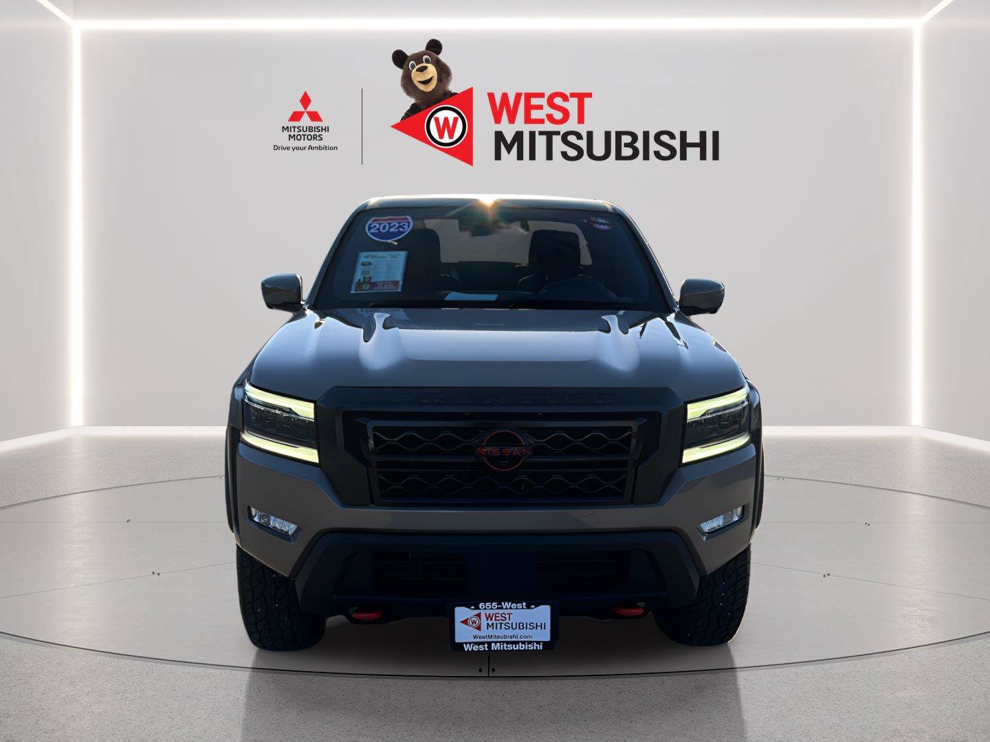 Used 2023 Nissan Frontier PRO-4X w/ Pro Convenience Package AWD/4WD image 8