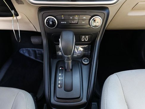 Used 2021 Ford EcoSport S FWD image 19