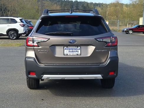 Used 2023 Subaru Outback Limited AWD/4WD image 7