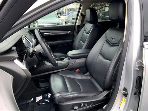 Used 2018 Cadillac XT5 Luxury w/ Driver Awareness Package image 25