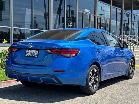 Used 2022 Nissan Sentra SV w/ All-Weather Package FWD image 5
