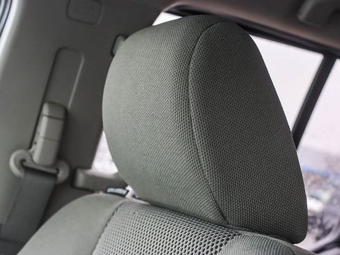 Used 2021 Nissan Frontier SV image 52