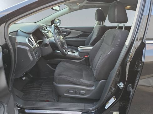 Used 2019 Nissan Murano SV w/ Premium Package image 7