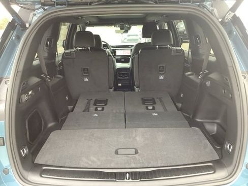 New 2026 Jeep Grand Cherokee L Limited w/ Limited Altitude Package image 38