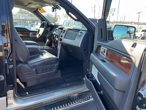 Used 2010 Ford F150 Lariat image 31