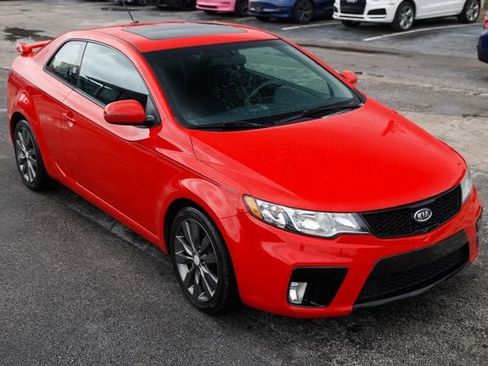 Used 2011 Kia Forte Koup SX FWD image 18
