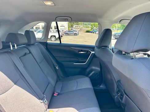Certified 2025 Toyota RAV4 XLE FWD image 14
