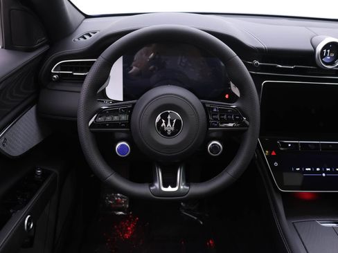 New 2025 Maserati Grecale Modena AWD/4WD image 13