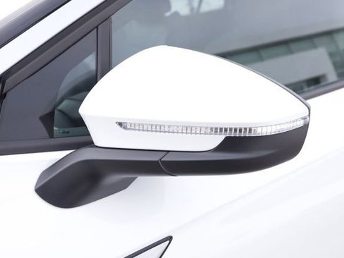 Used 2023 Volkswagen ID.4 Pro S Plus image 14