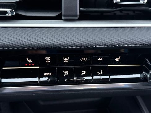 New 2026 Chevrolet Equinox LT image 19