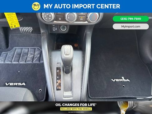 Used 2023 Nissan Versa S w/ Trunk Package FWD image 19