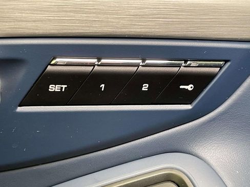 Used 2015 Porsche 911 Turbo S image 33