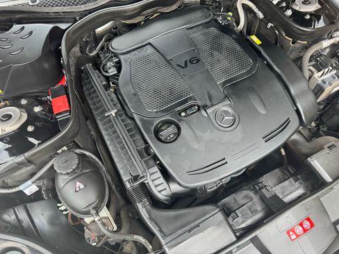 Used 2016 Mercedes-Benz E 350 4MATIC Sedan image 34