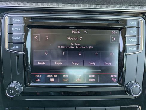Used 2017 Volkswagen Passat 1.8T SE image 24