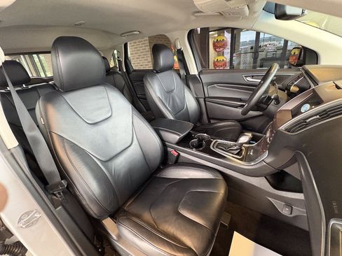 Used 2016 Ford Edge Titanium w/ Technology Package image 26