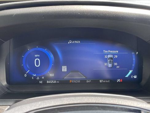 Used 2021 Ford Explorer Platinum w/ Premium Technology Package RWD image 16
