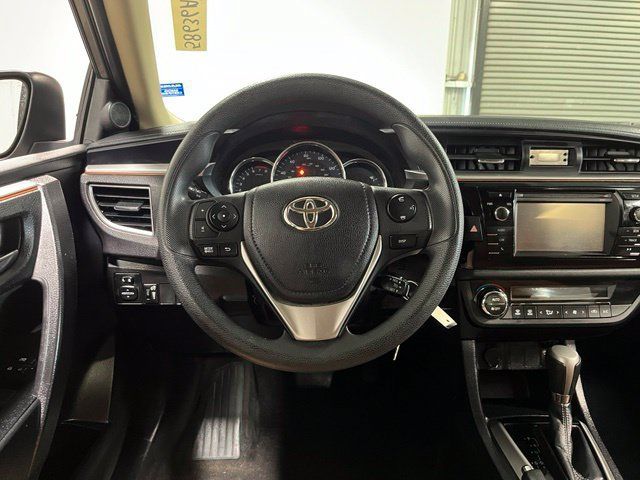 Used 2015 Toyota Corolla LE FWD image 22