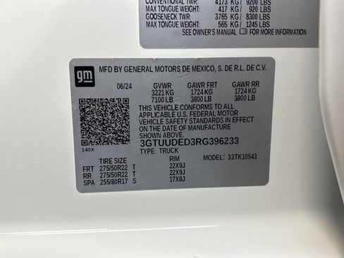 Used 2024 GMC Sierra 1500 SLT w/ SLT Premium Package image 34