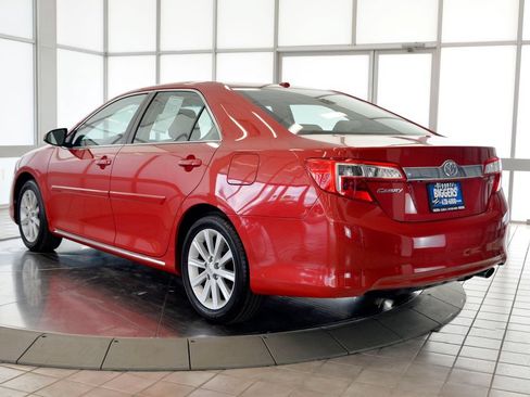 Used 2014 Toyota Camry XLE FWD image 6