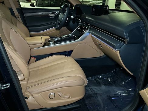 Used 2023 Genesis GV80 2.5T w/ Prestige Package AWD/4WD image 12