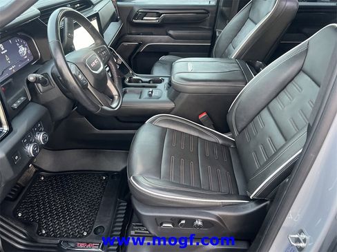 Used 2024 GMC Sierra 2500 AT4X image 18