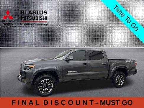 Used 2021 Toyota Tacoma TRD Sport w/ Technology Package AWD/4WD image 3