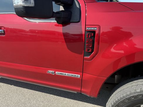 Used 2020 Ford F250 Platinum w/ FX4 Off-Road Package image 9