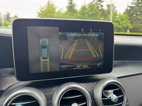 Used 2017 Mercedes-Benz GLC 300 4MATIC image 20