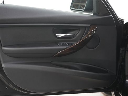 Used 2015 BMW 328i xDrive Sedan AWD/4WD image 17