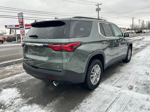 Used 2023 Chevrolet Traverse LT image 7